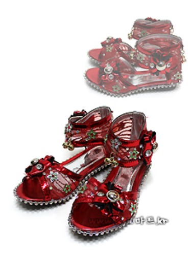 애기샌달 (유리관 제품) . 빨강색 동녀신발
